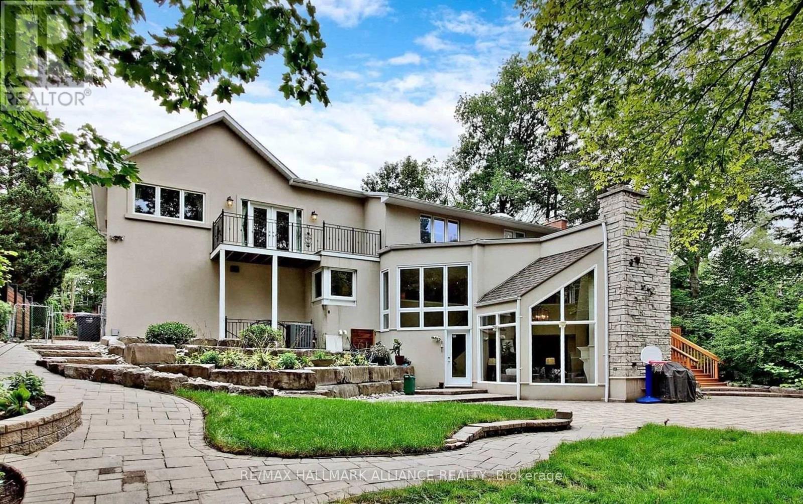 2413 Robin Drive, Mississauga, Ontario  L5K 1S8 - Photo 32 - W12828554