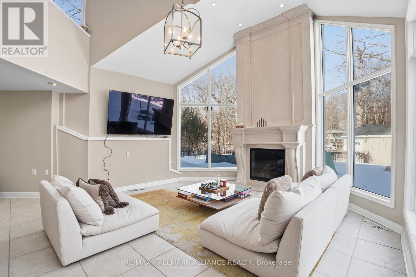 2413 Robin Drive, Mississauga, Ontario  L5K 1S8 - Photo 12 - W12828554