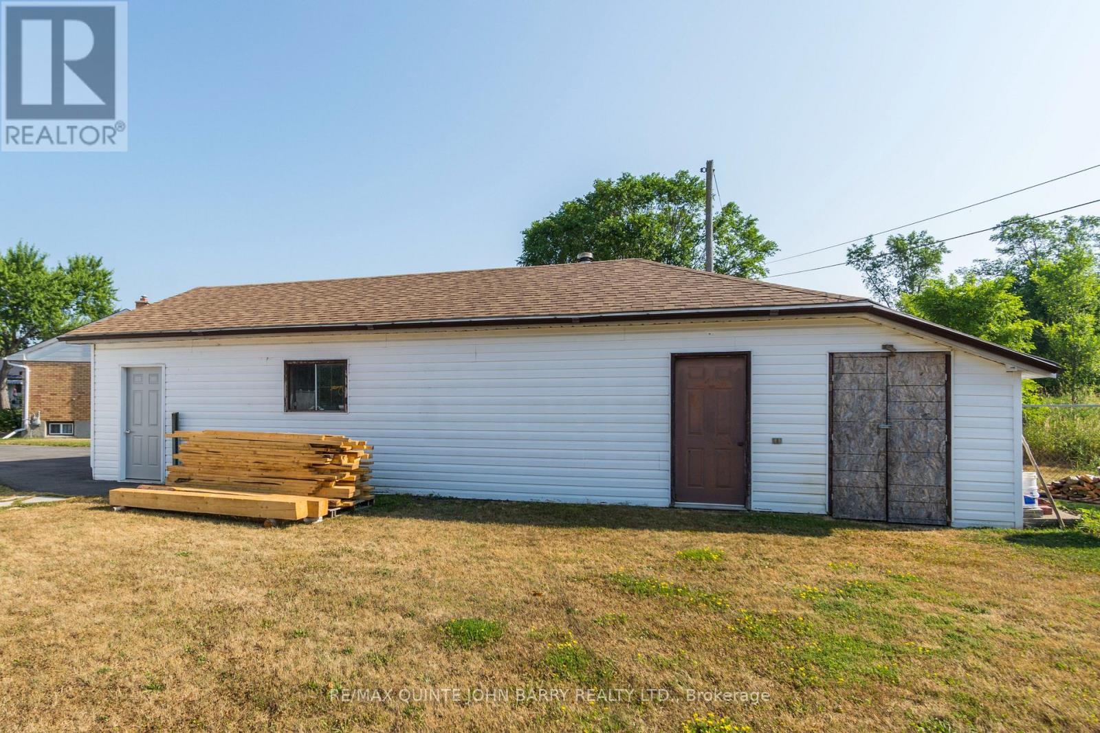 15 Coleman Drive, Quinte West, Ontario  K8V 3A5 - Photo 32 - X12913960