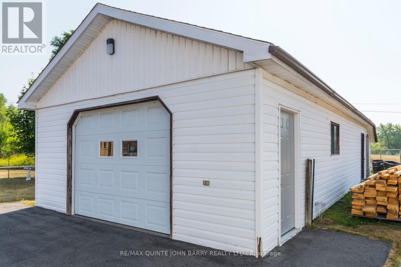 15 Coleman Drive, Quinte West, Ontario  K8V 3A5 - Photo 35 - X12913960