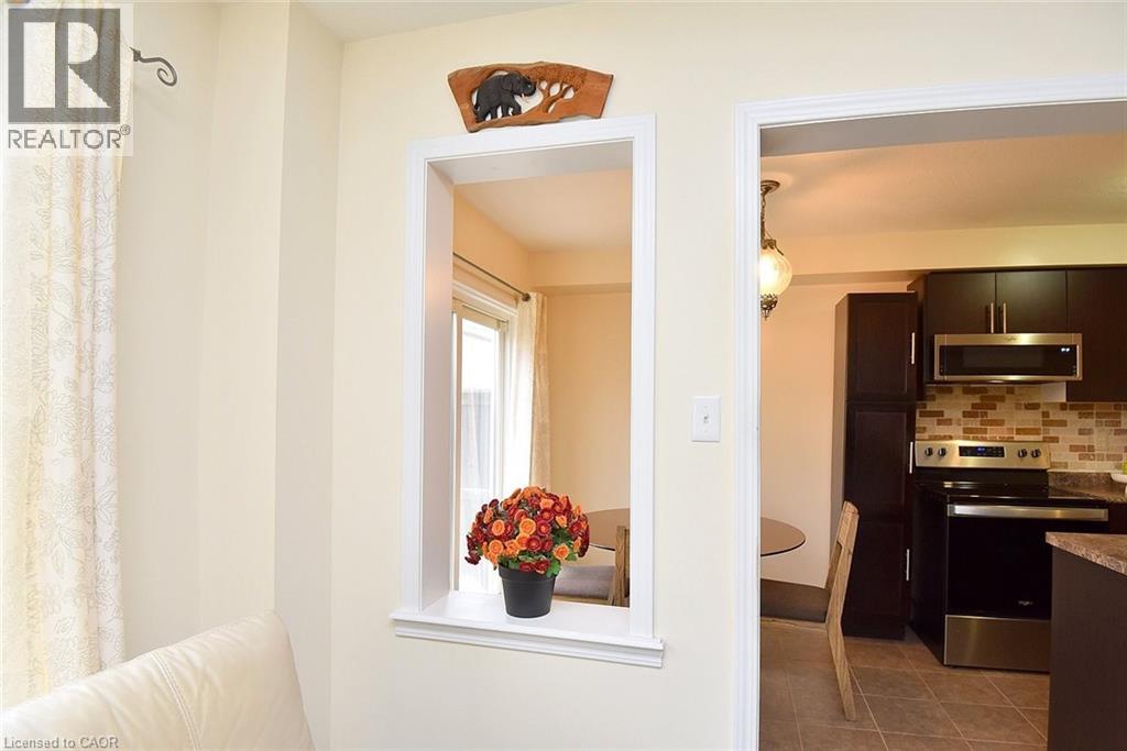 9 Lynch Crescent, Binbrook, Ontario  L0R 1C0 - Photo 7 - 40814249