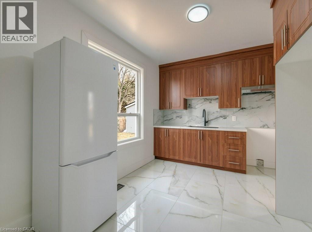 80 Lancaster Street W, Kitchener, Ontario  N2H 4T6 - Photo 14 - 40813755