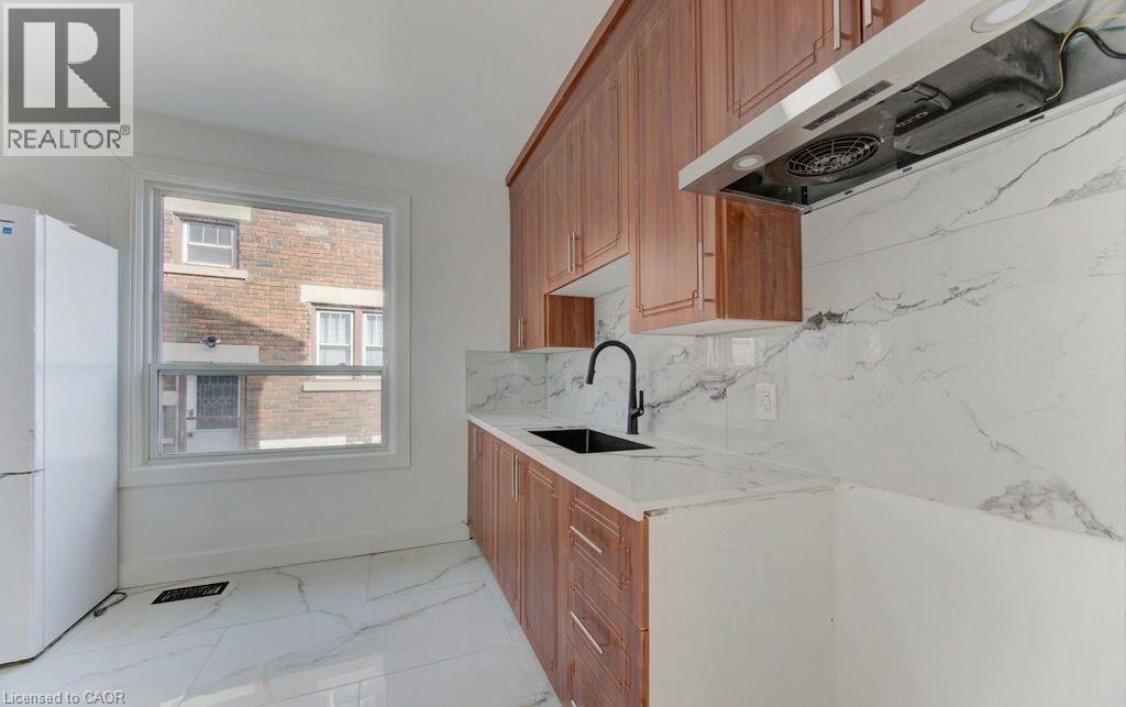 80 Lancaster Street W, Kitchener, Ontario  N2H 4T6 - Photo 16 - 40813755