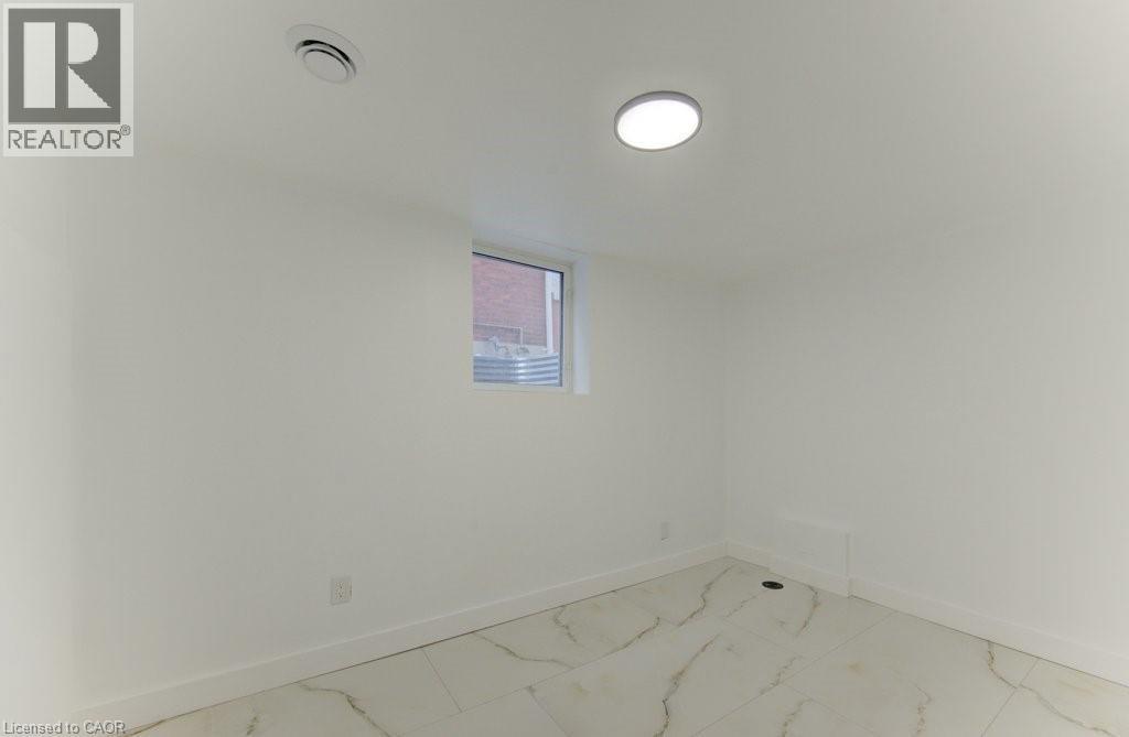 80 Lancaster Street W, Kitchener, Ontario  N2H 4T6 - Photo 38 - 40813755
