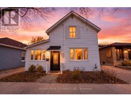 68 OAK STREET, Brantford, Ontario