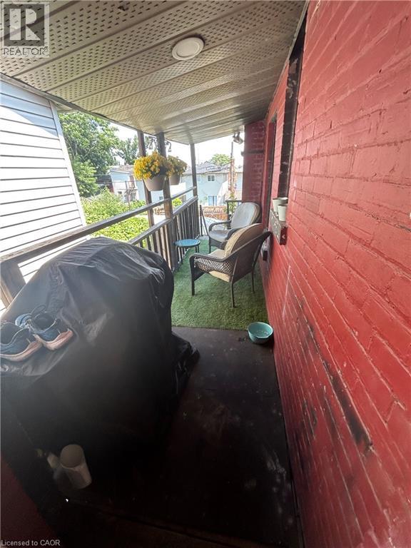 8 St. Matthews Avenue, Hamilton, Ontario  L8L 5P3 - Photo 2 - 40809652