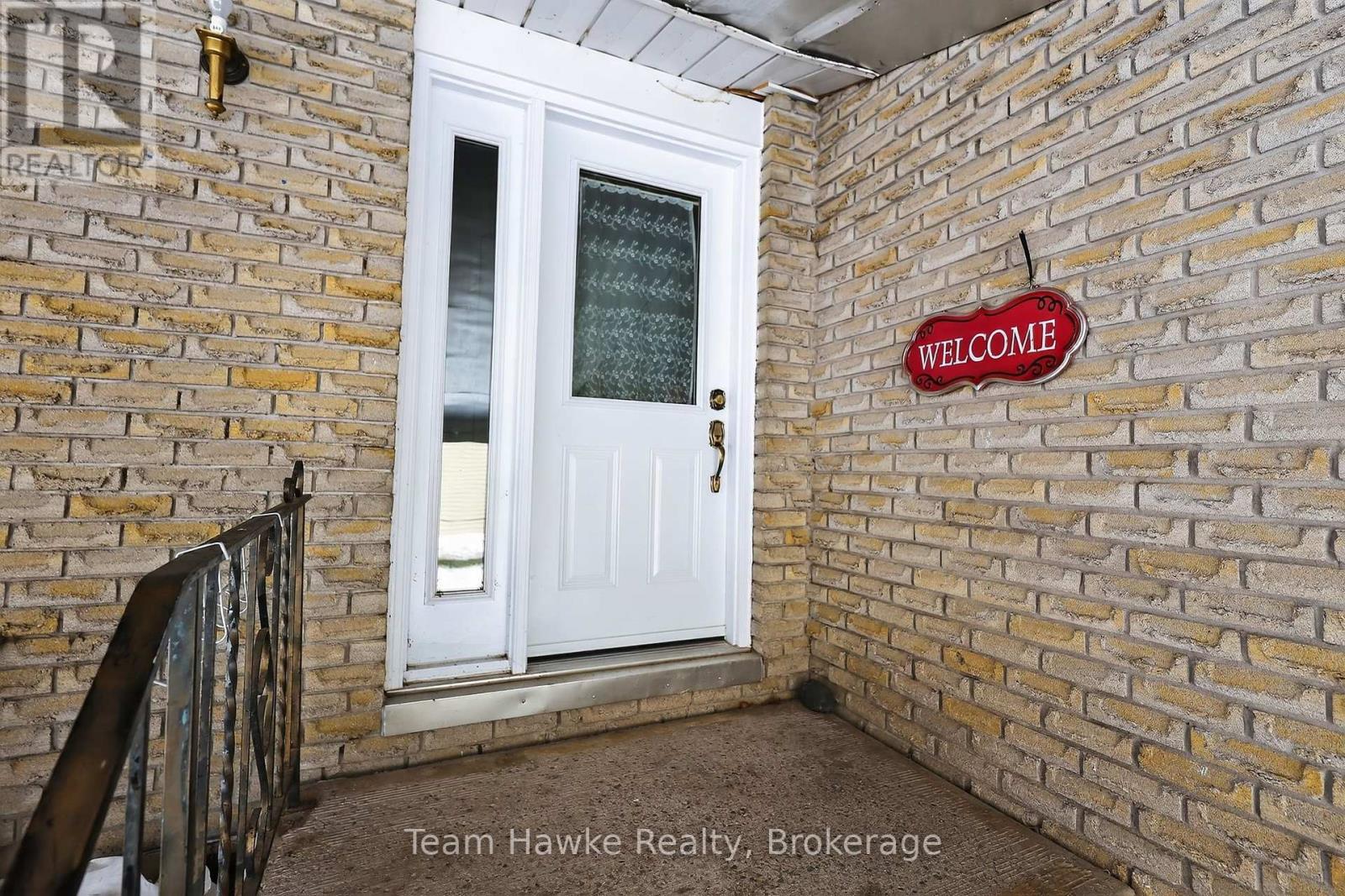 575 Simcoe Avenue, Tay (Port Mcnicoll), Ontario  L0K 1R0 - Photo 5 - S12913916