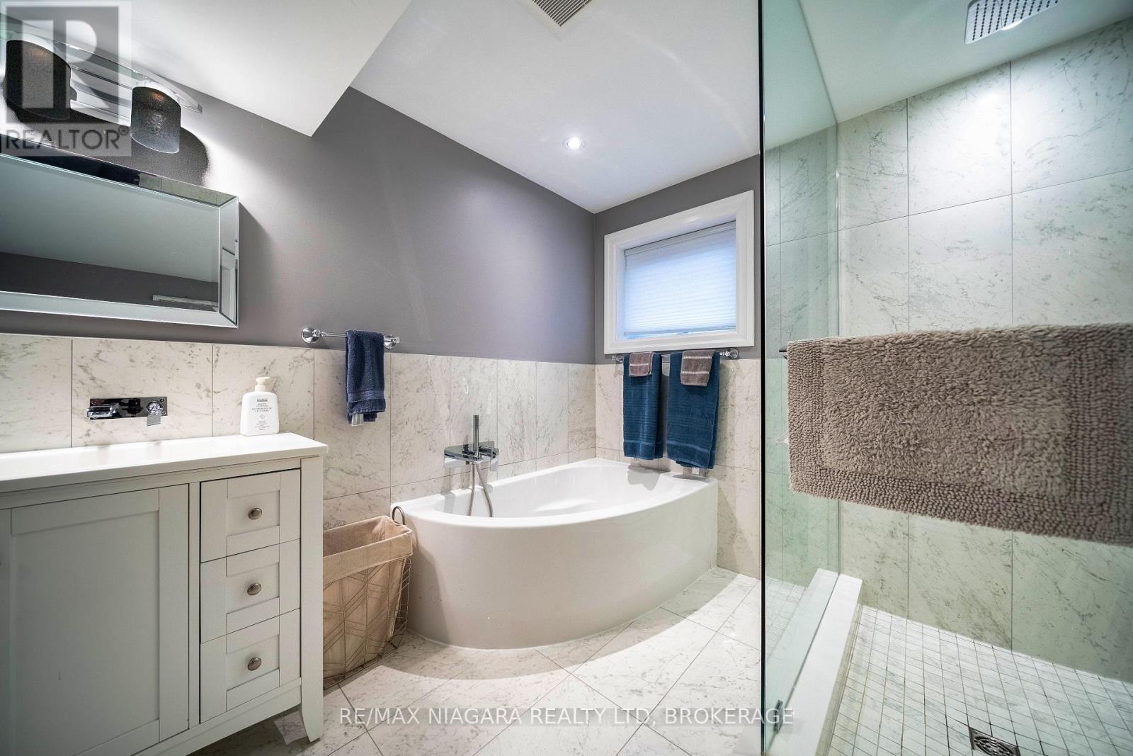 214 Mary Street, Niagara-On-The-Lake, Ontario  L0S 1J0 - Photo 31 - X12913832