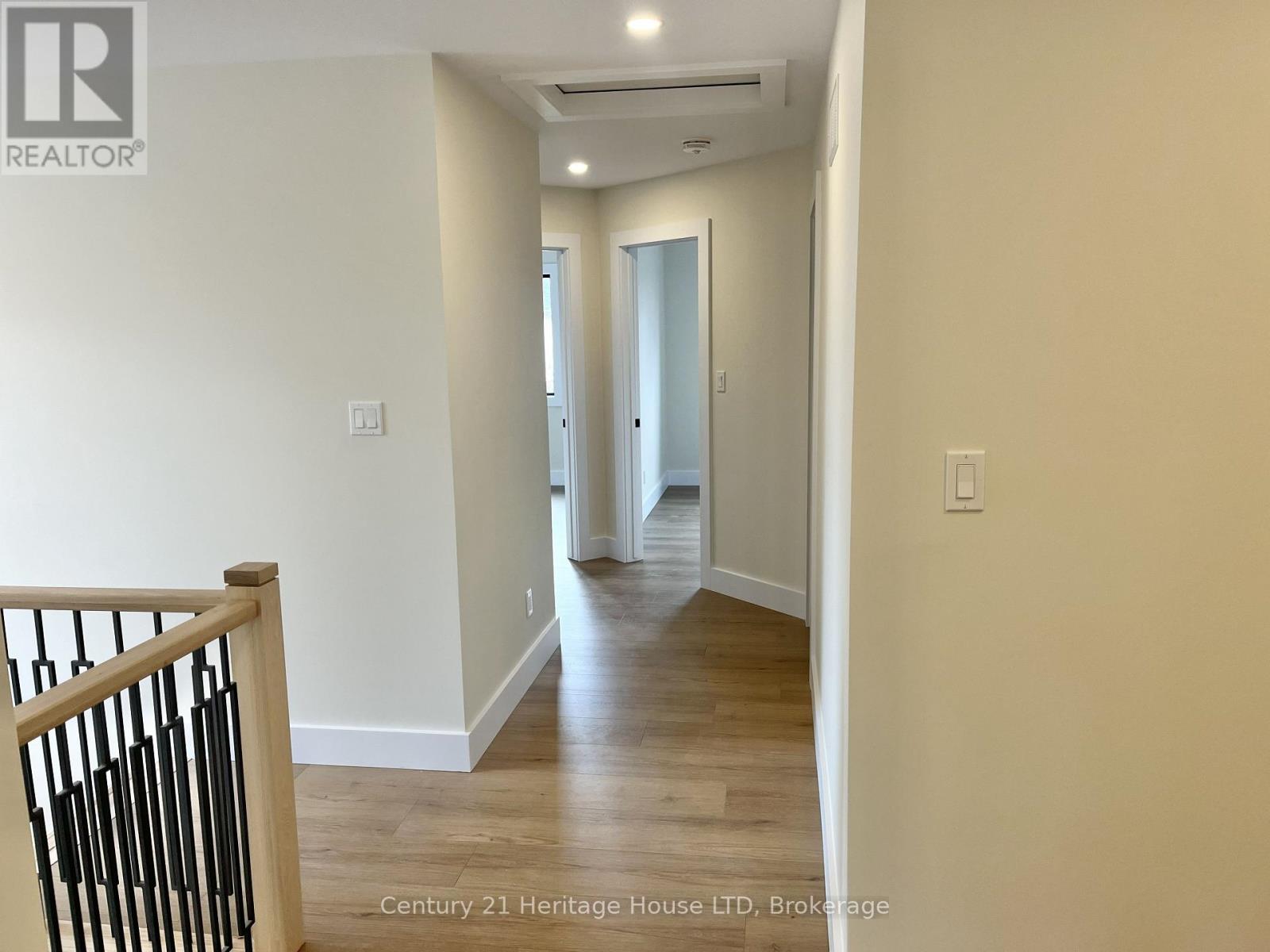 24a Valley Road, St. Catharines, Ontario  L2S 1Y6 - Photo 18 - X12913988