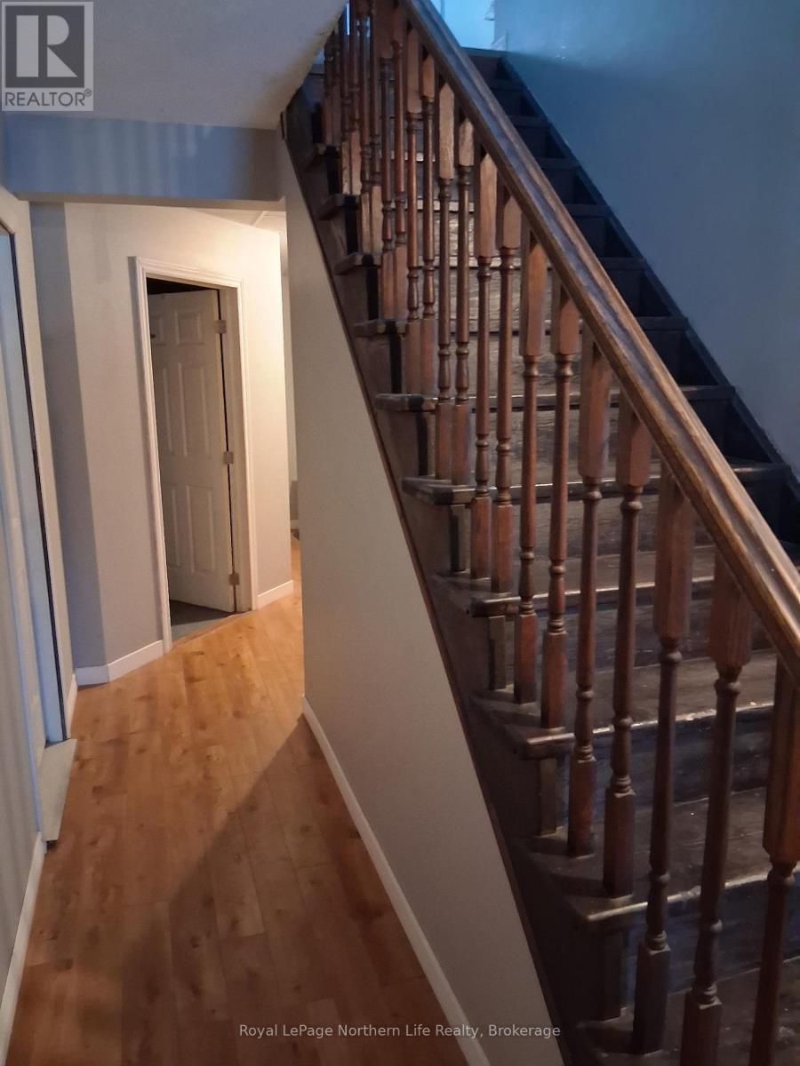 26 Arbutus Trail, Mattawan, Ontario  P0H 1V0 - Photo 9 - X12900696