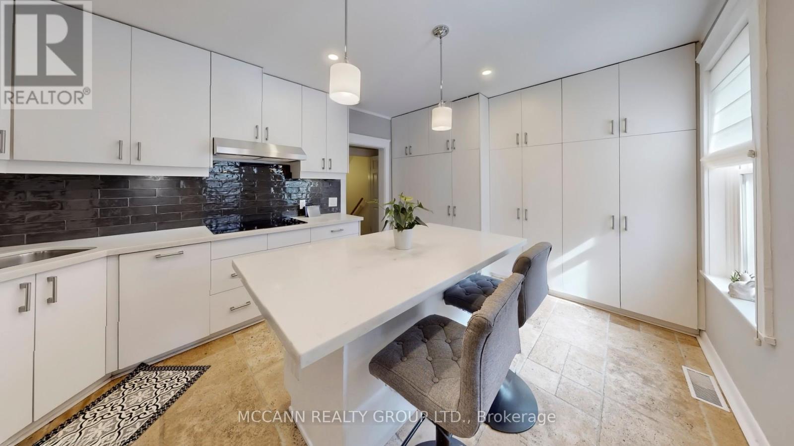 109 Sherwood Avenue, Toronto, Ontario  M4P 2A6 - Photo 12 - C12913848