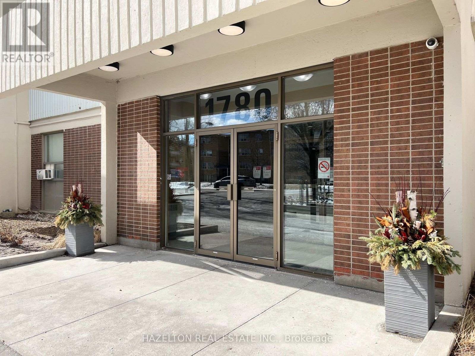 904 - 1780 VICTORIA PARK AVENUE, Toronto, Ontario