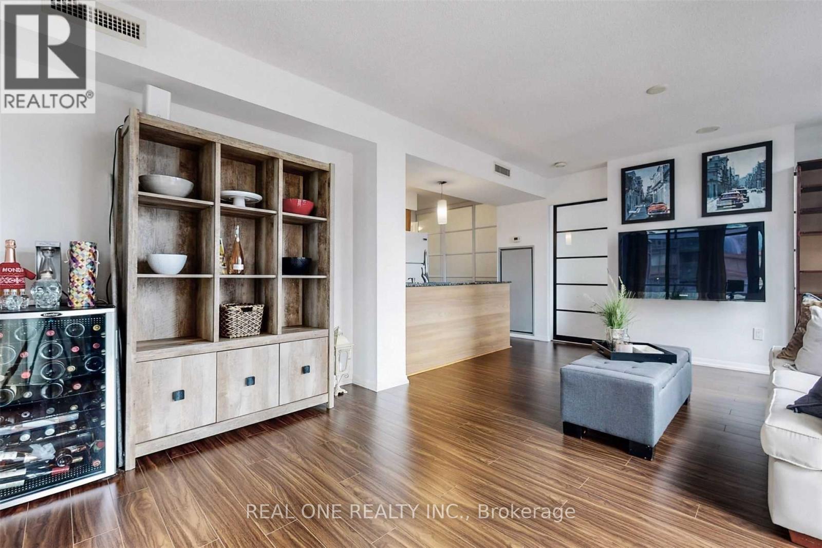 1208 - 37 Grosvenor Street, Toronto, Ontario  M4Y 3G5 - Photo 14 - C12913886