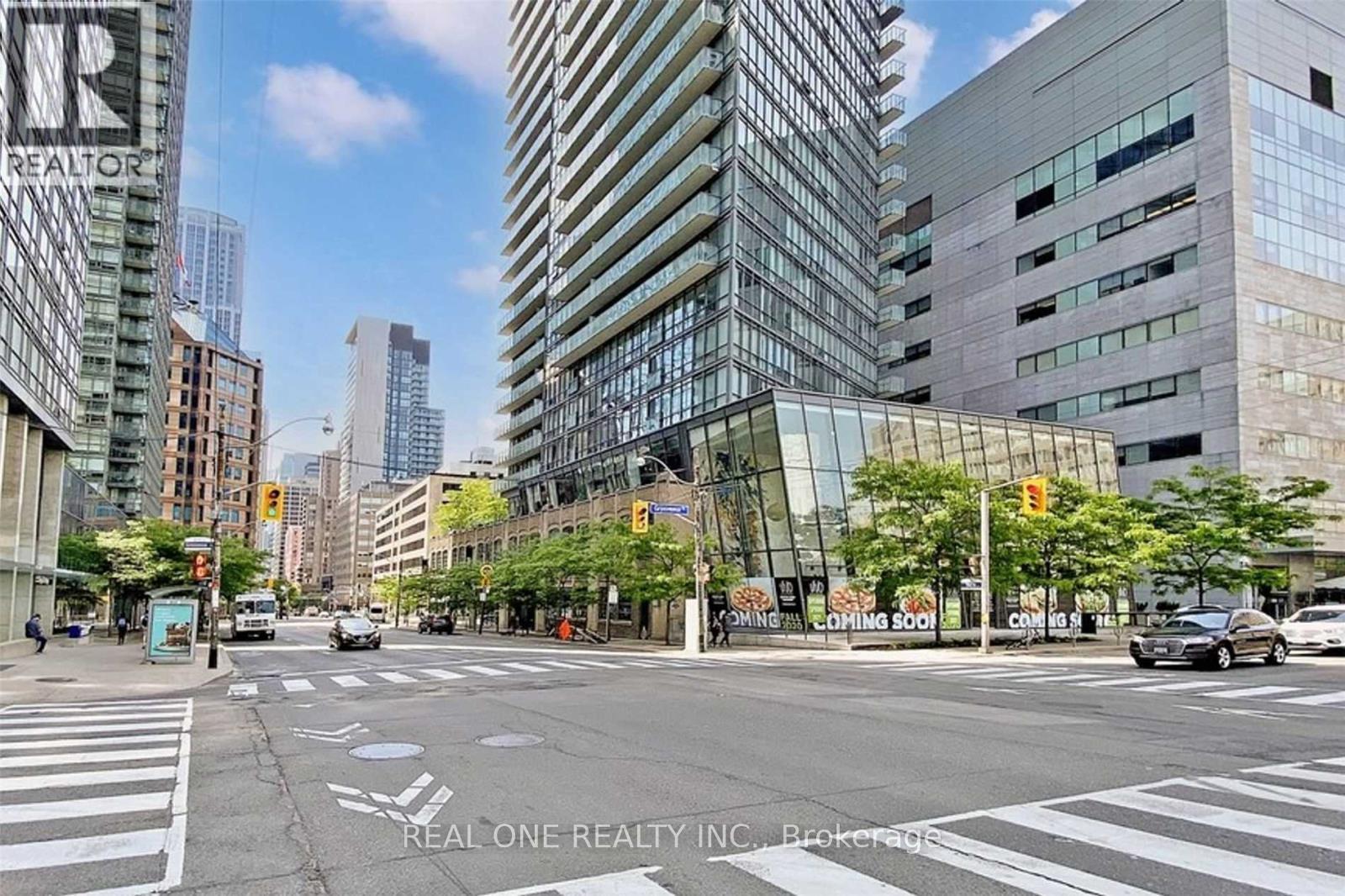1208 - 37 Grosvenor Street, Toronto, Ontario  M4Y 3G5 - Photo 2 - C12913886