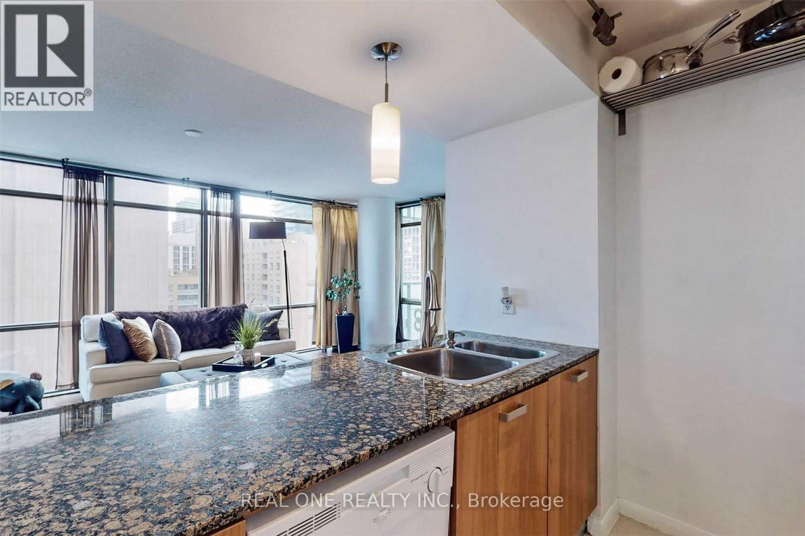 1208 - 37 Grosvenor Street, Toronto, Ontario  M4Y 3G5 - Photo 22 - C12913886