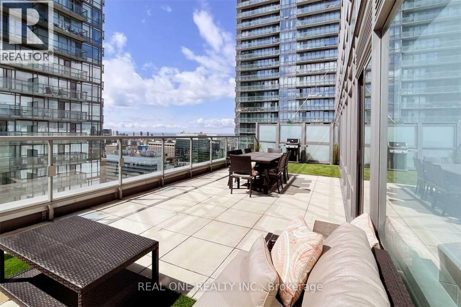 1208 - 37 Grosvenor Street, Toronto, Ontario  M4Y 3G5 - Photo 30 - C12913886