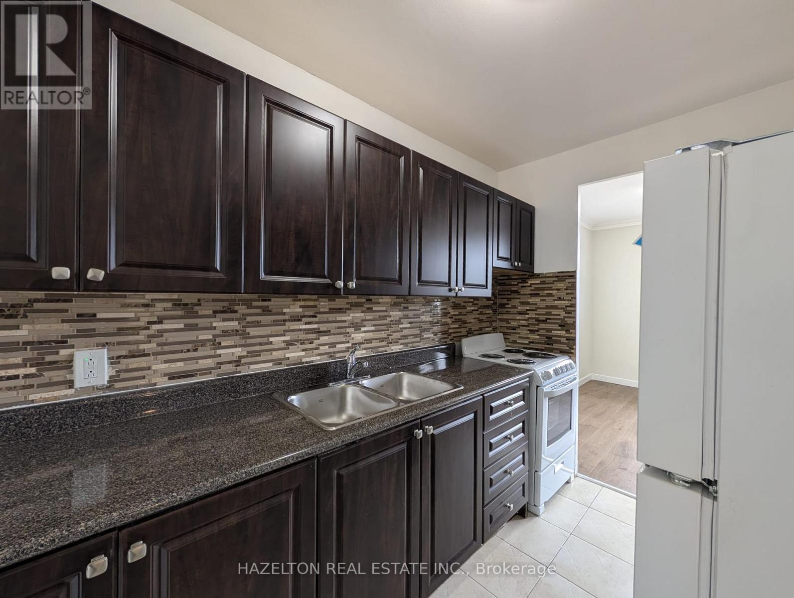 603 - 57 Parkwoods Village Drive, Toronto, Ontario  M3A 2X3 - Photo 4 - C12913892