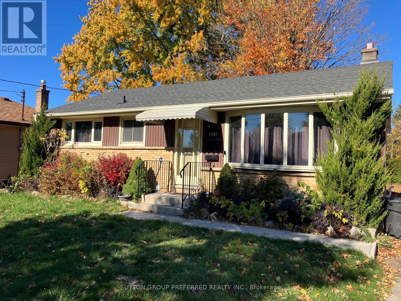 1942 Duluth Crescent, London East, Ontario  N5V 1H7 - Photo 2 - X12546234