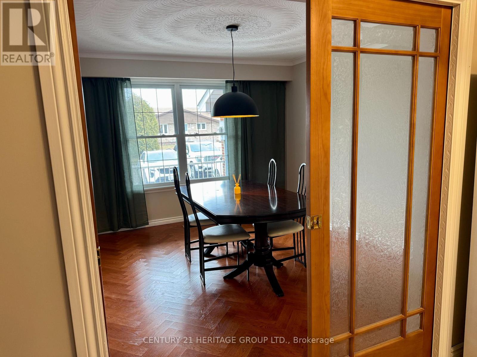 584 Arnhem Drive, Oshawa, Ontario  L1G 2J6 - Photo 12 - E12913806