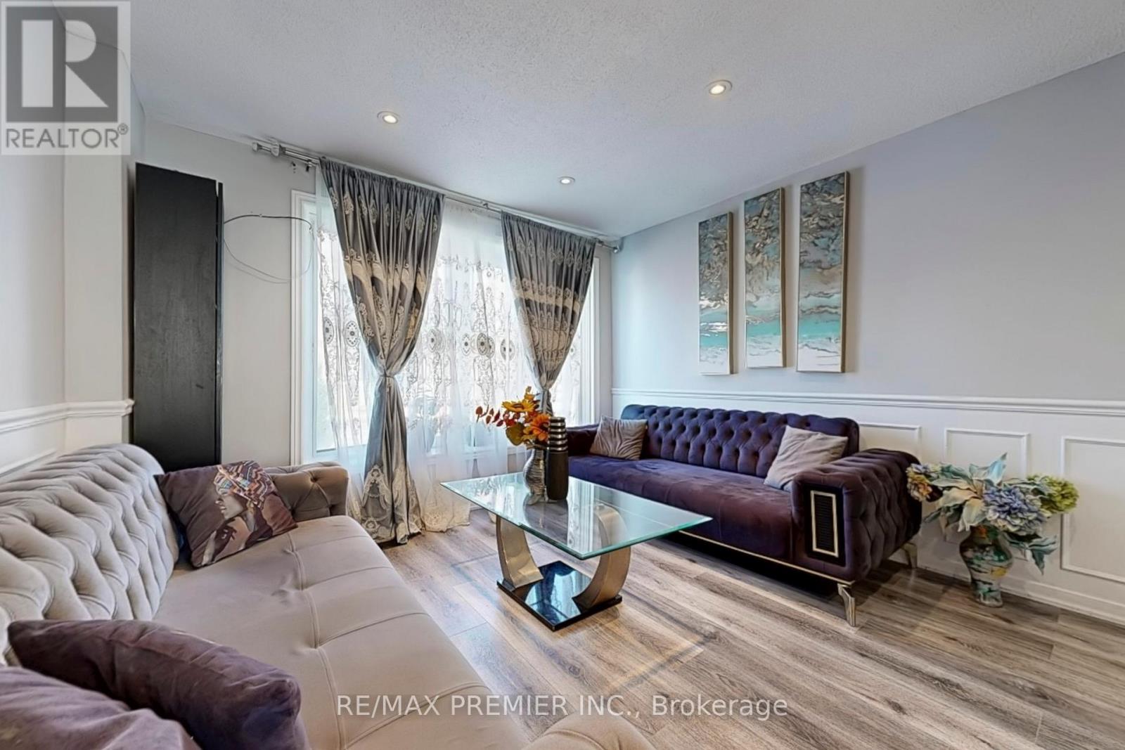 888 Krosno Boulevard, Pickering, Ontario  L1W 1H4 - Photo 5 - E12913912