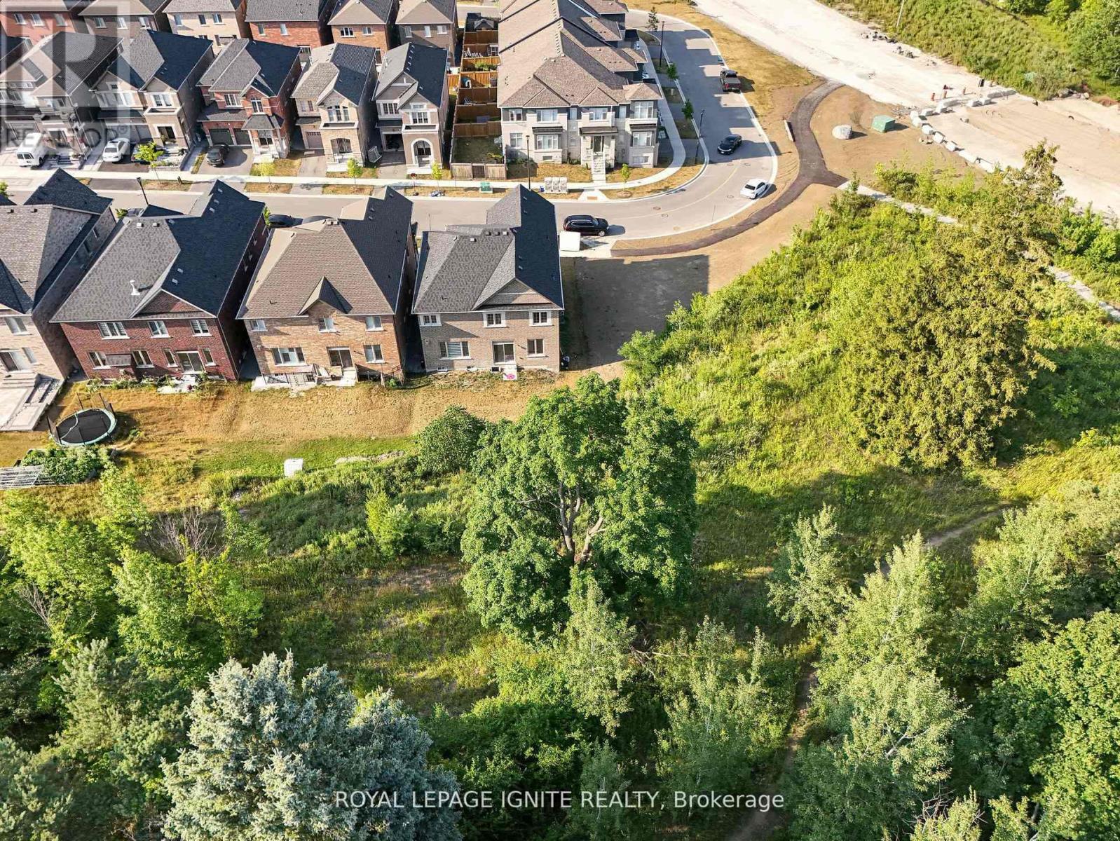 2453 Florentine Place, Pickering, Ontario  L1X 0H2 - Photo 49 - E12913976