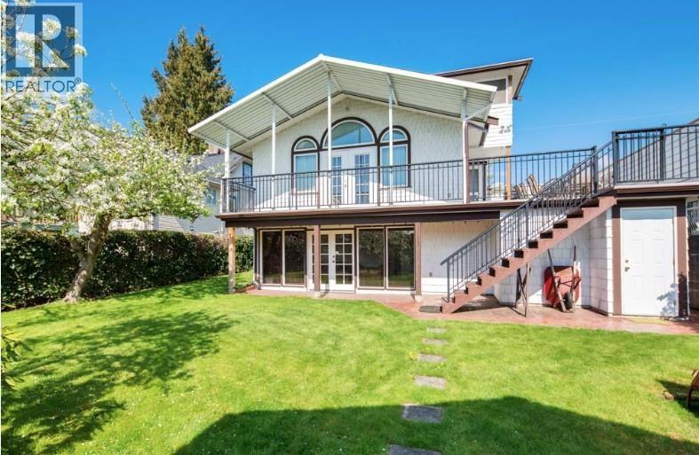 8134 14th Avenue, Burnaby, British Columbia  V3N 2B8 - Photo 3 - R3102774