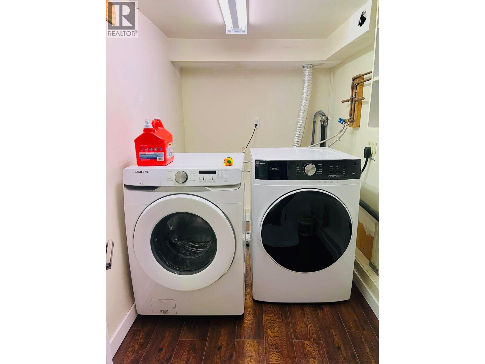 8134 14th Avenue, Burnaby, British Columbia  V3N 2B8 - Photo 10 - R3102774