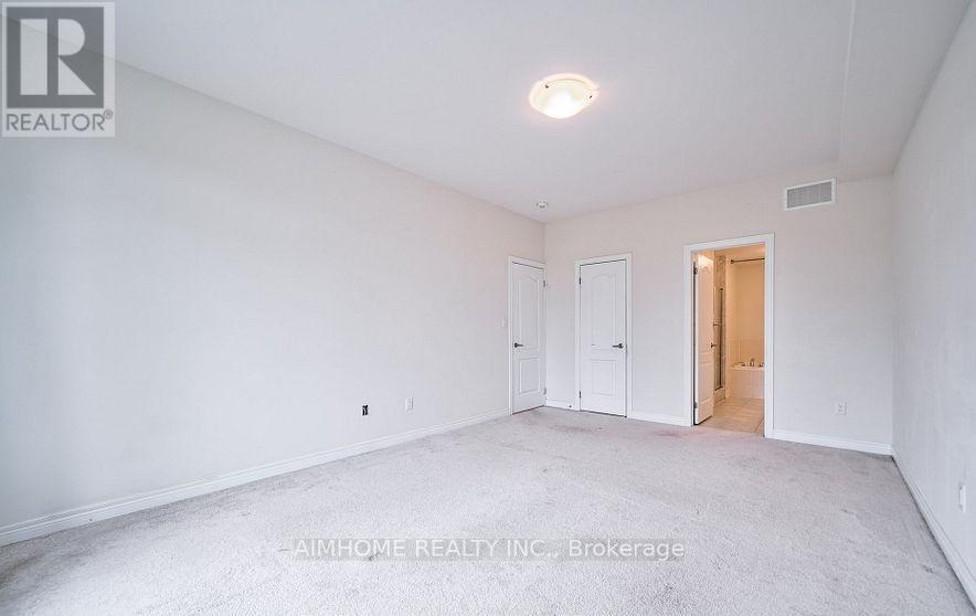 117 Luzon Avenue, Markham, Ontario  L6B 1N8 - Photo 11 - N12913822