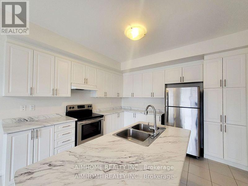 117 Luzon Avenue, Markham, Ontario  L6B 1N8 - Photo 7 - N12913822