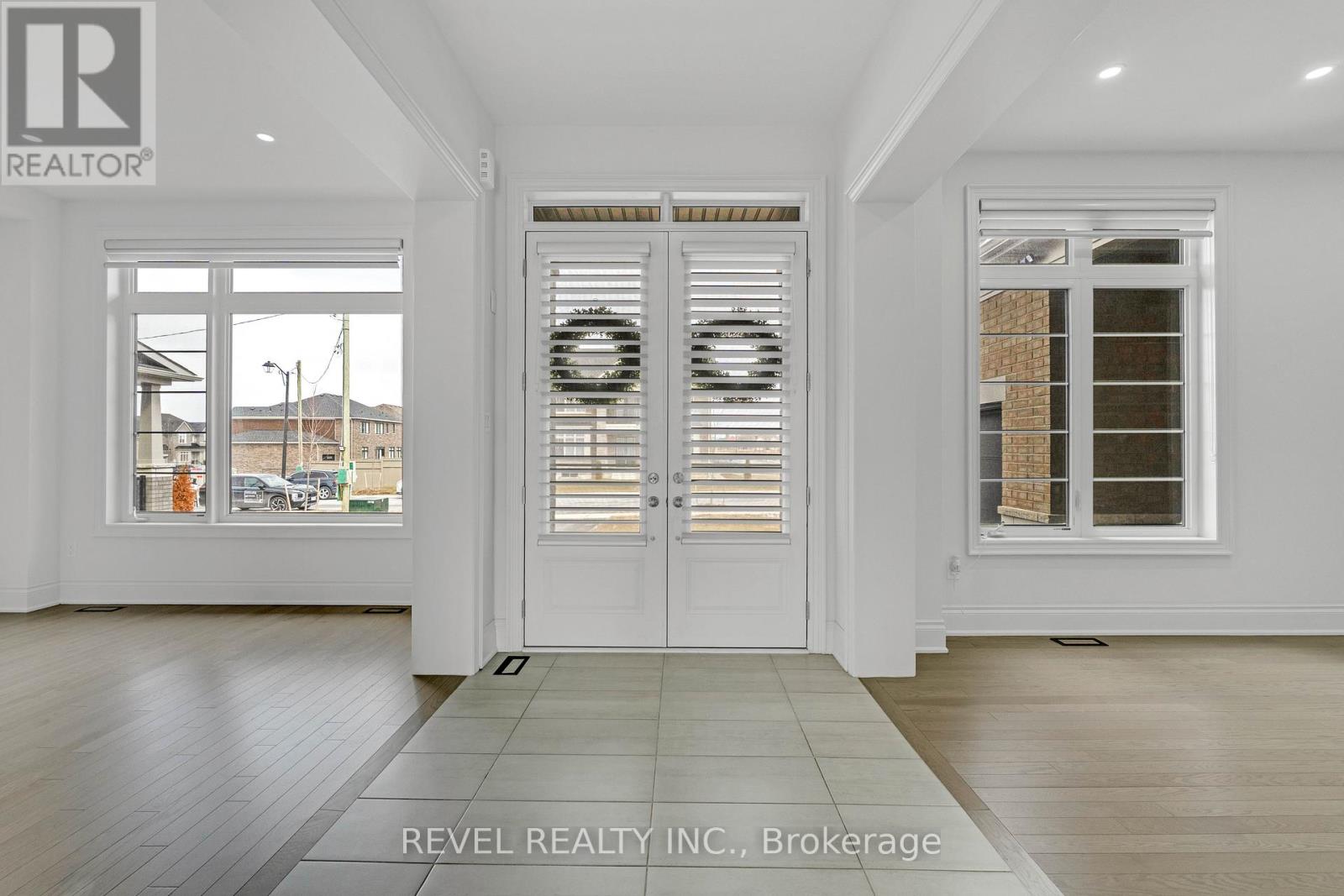 77 Marigold Boulevard, Adjala-Tosorontio (Colgan), Ontario  L0G 1W0 - Photo 4 - N12913830