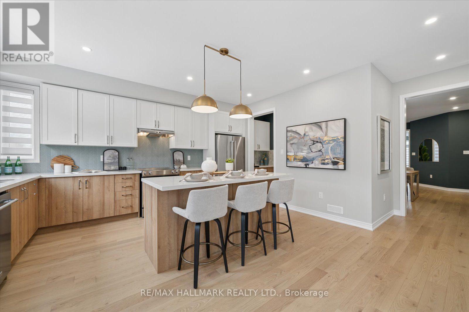 28 Sambro Lane, Whitchurch-Stouffville, Ontario  L4A 0S1 - Photo 11 - N12913864