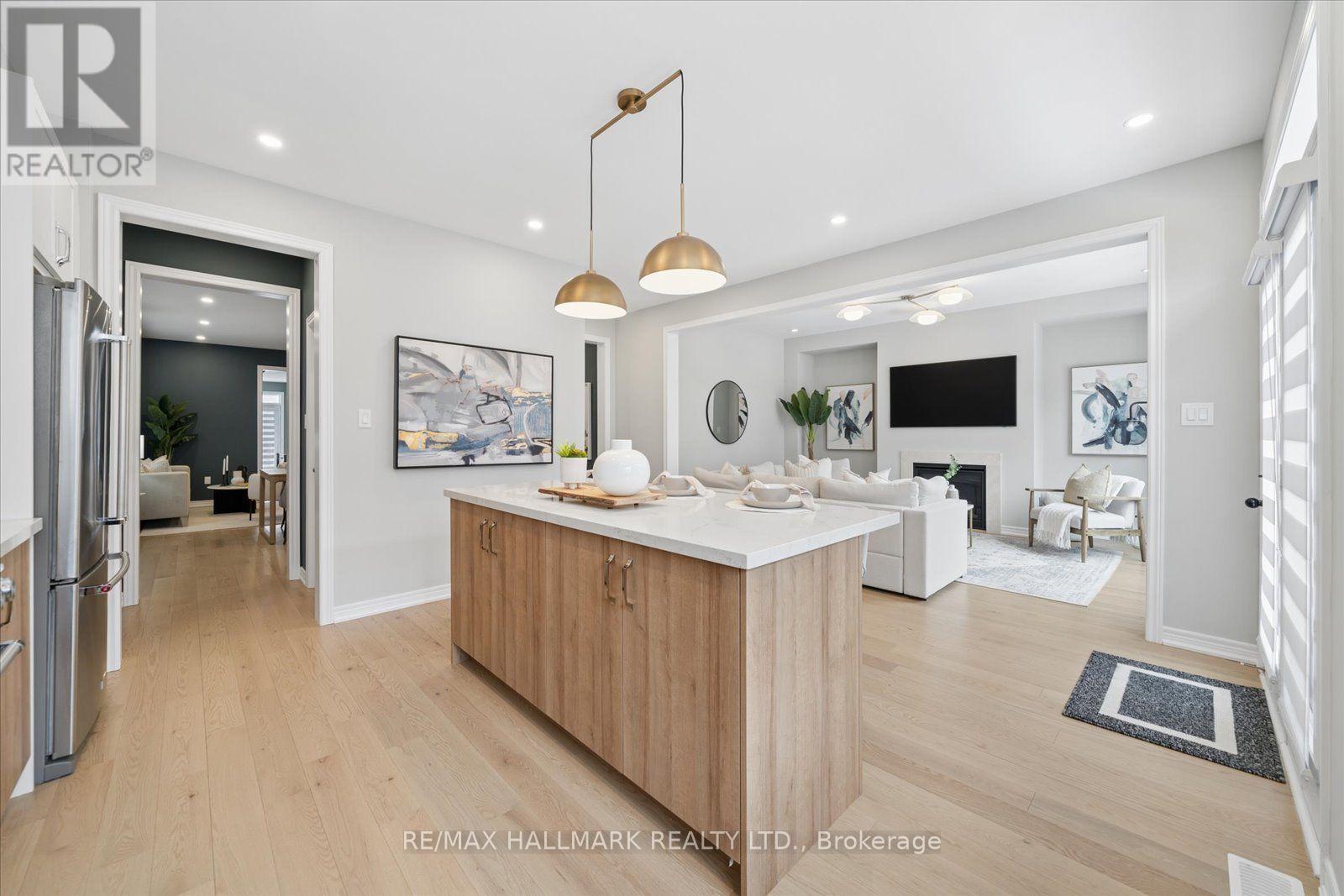 28 Sambro Lane, Whitchurch-Stouffville, Ontario  L4A 0S1 - Photo 16 - N12913864