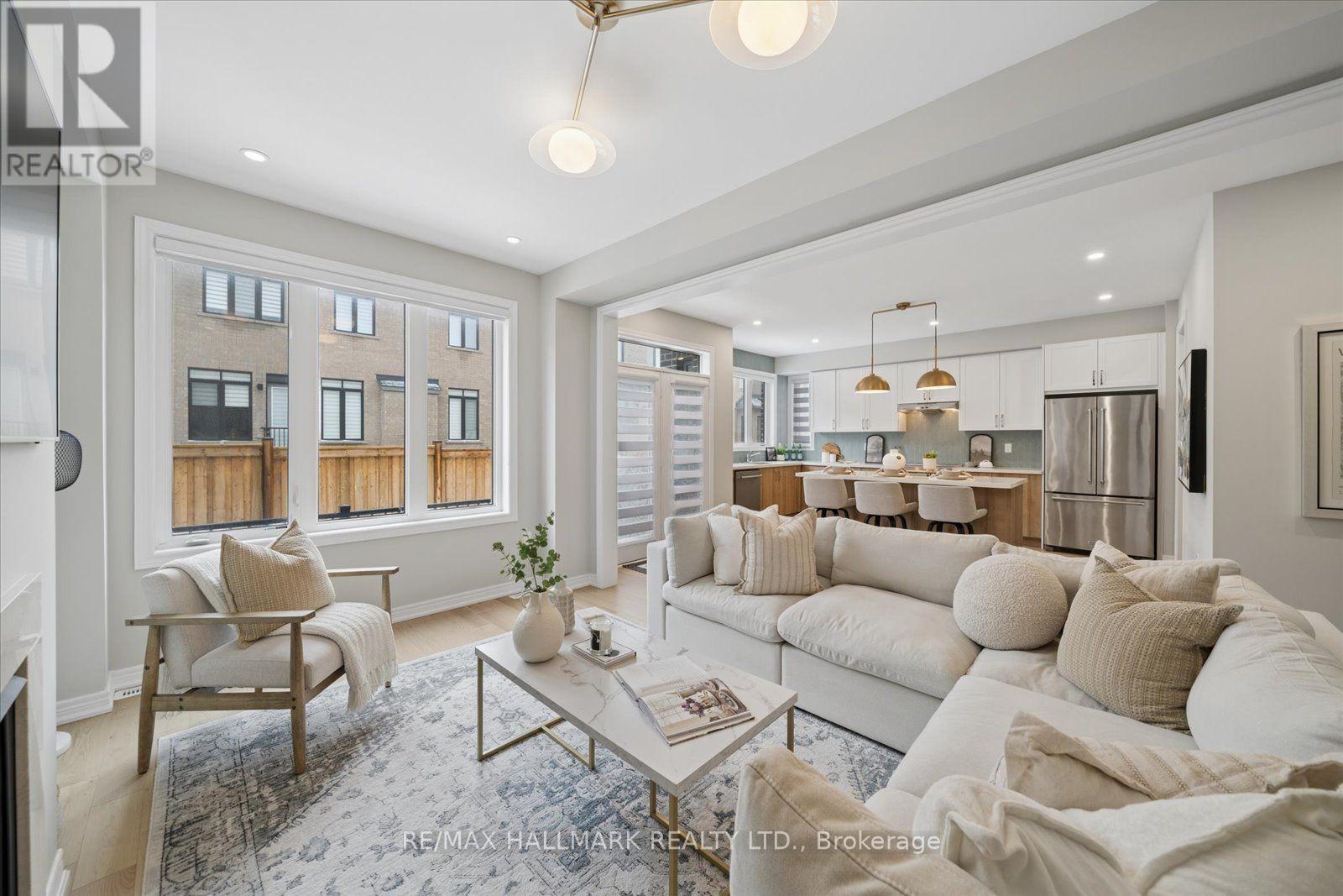 28 Sambro Lane, Whitchurch-Stouffville, Ontario  L4A 0S1 - Photo 17 - N12913864