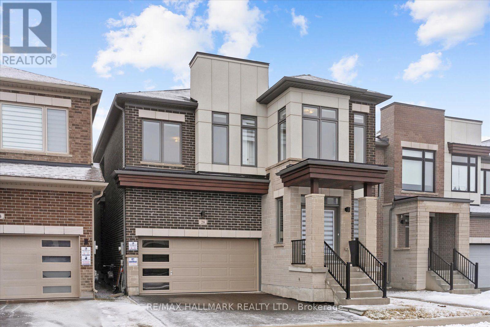 28 Sambro Lane, Whitchurch-Stouffville, Ontario  L4A 0S1 - Photo 2 - N12913864