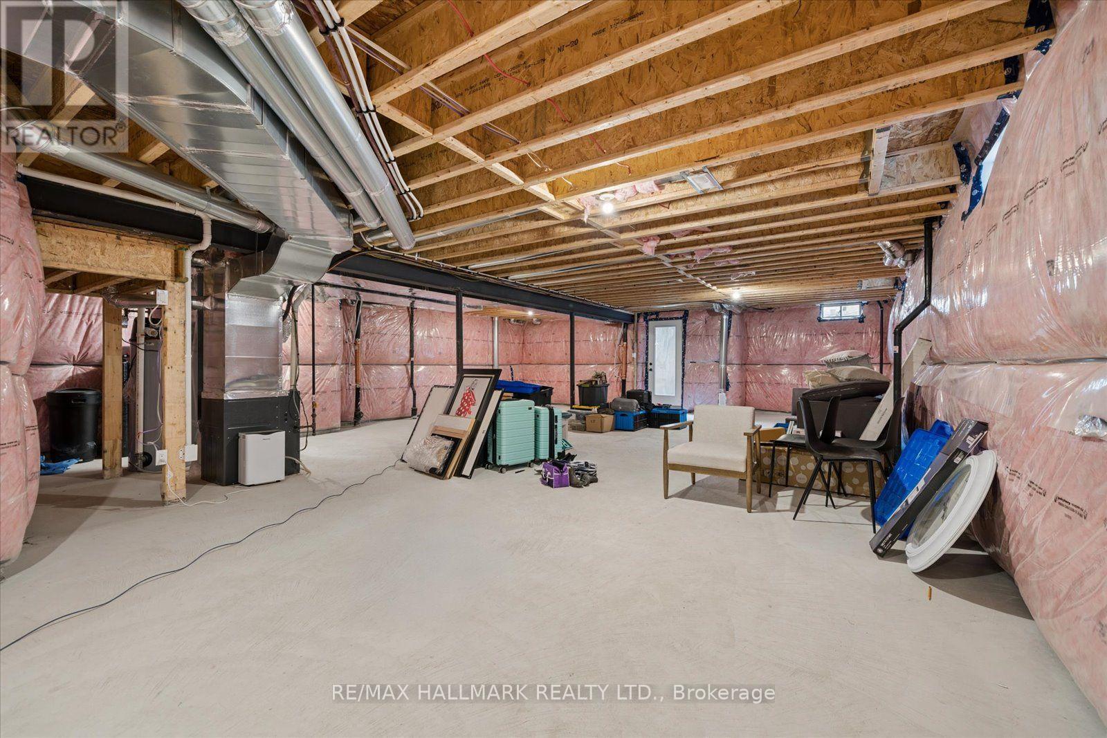 28 Sambro Lane, Whitchurch-Stouffville, Ontario  L4A 0S1 - Photo 43 - N12913864