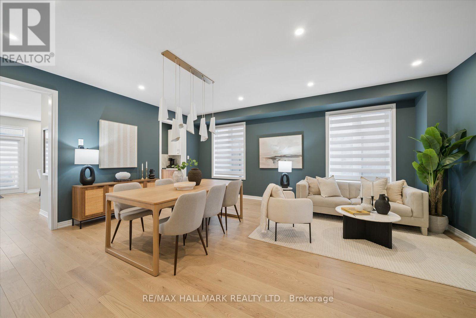 28 Sambro Lane, Whitchurch-Stouffville, Ontario  L4A 0S1 - Photo 7 - N12913864