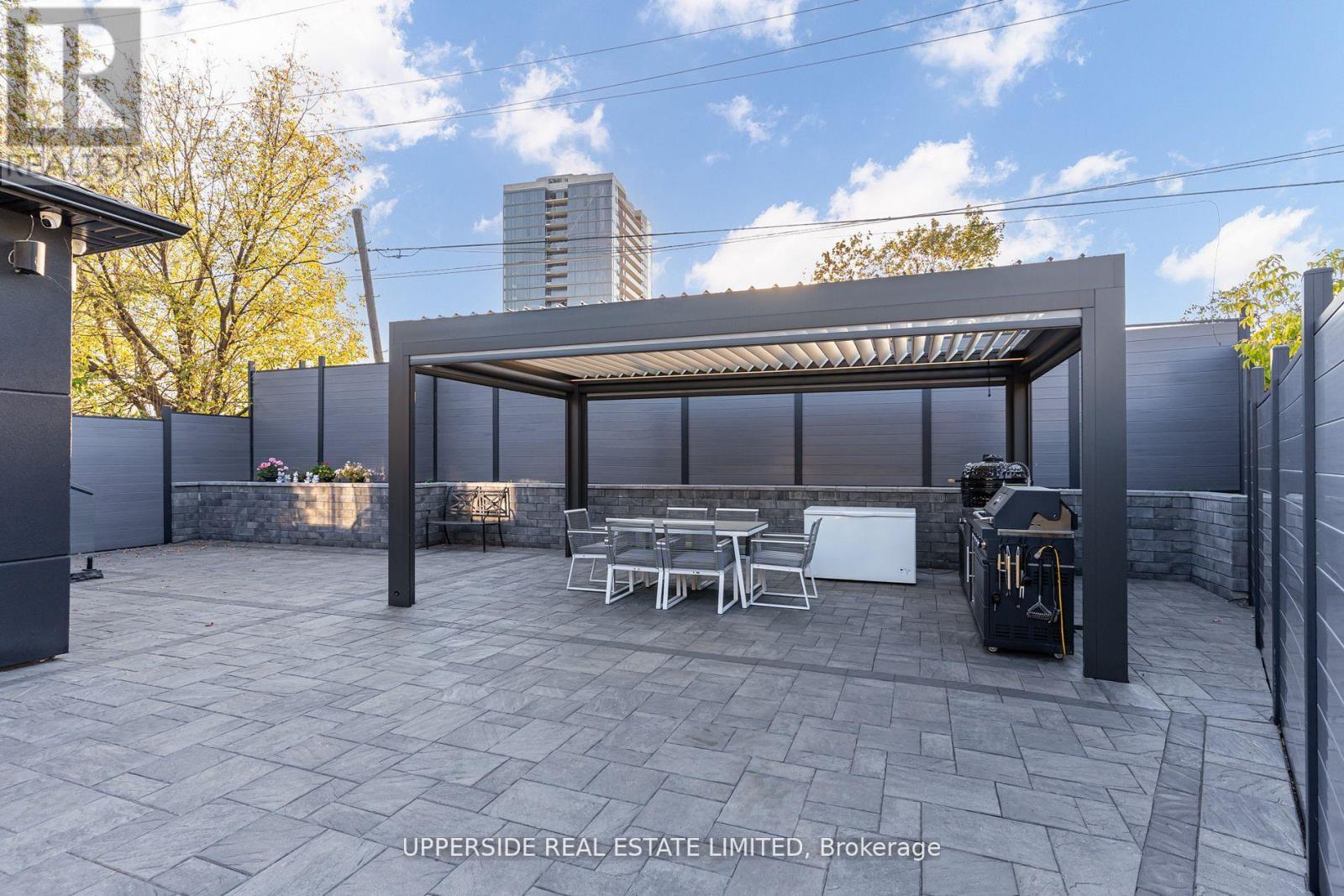 61 Marlin Court, Newmarket, Ontario  L3Y 2W7 - Photo 26 - N12913866