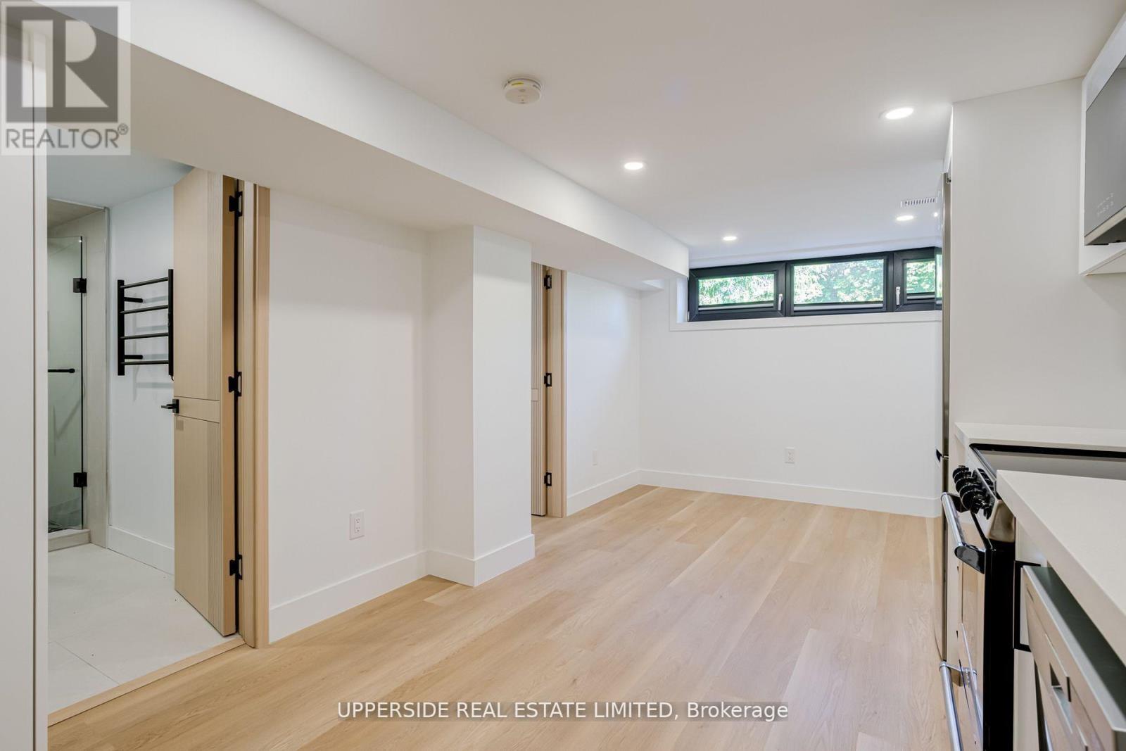 61 Marlin Court, Newmarket, Ontario  L3Y 2W7 - Photo 33 - N12913866