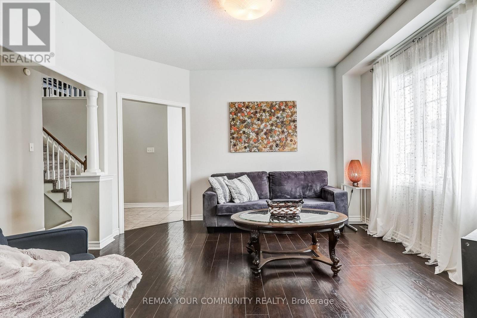 2 Laurelbank Crescent, Georgina, Ontario  L4P 4H6 - Photo 13 - N12913896