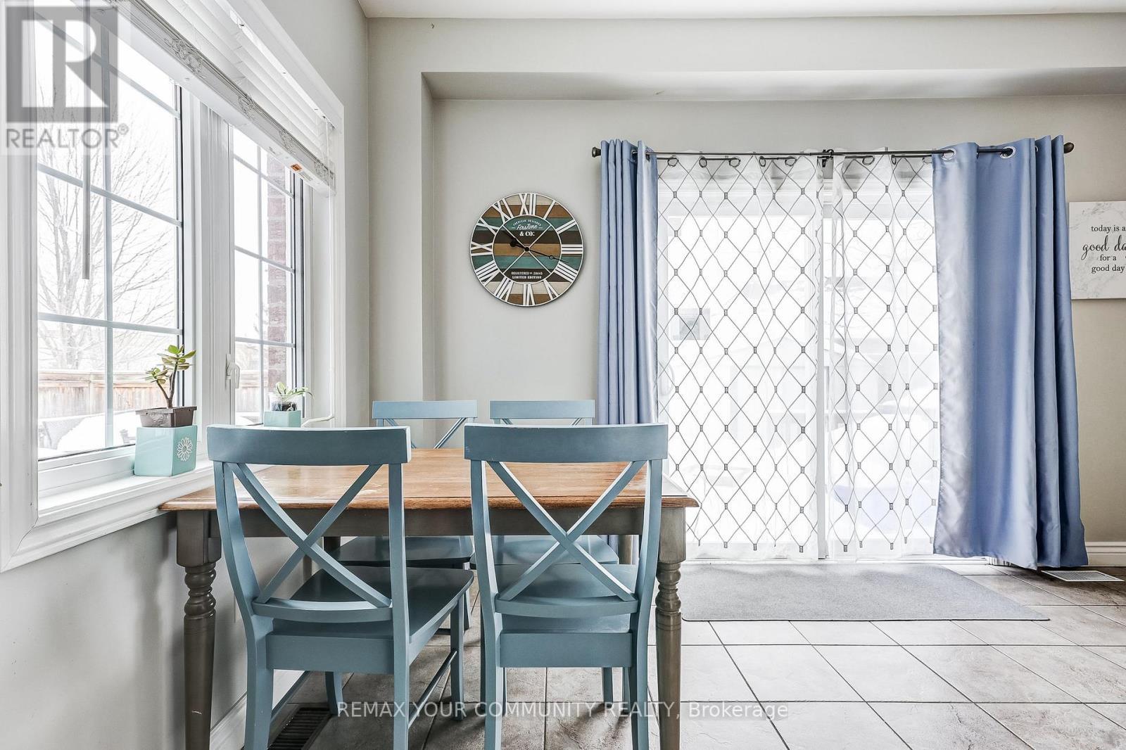 2 Laurelbank Crescent, Georgina, Ontario  L4P 4H6 - Photo 16 - N12913896