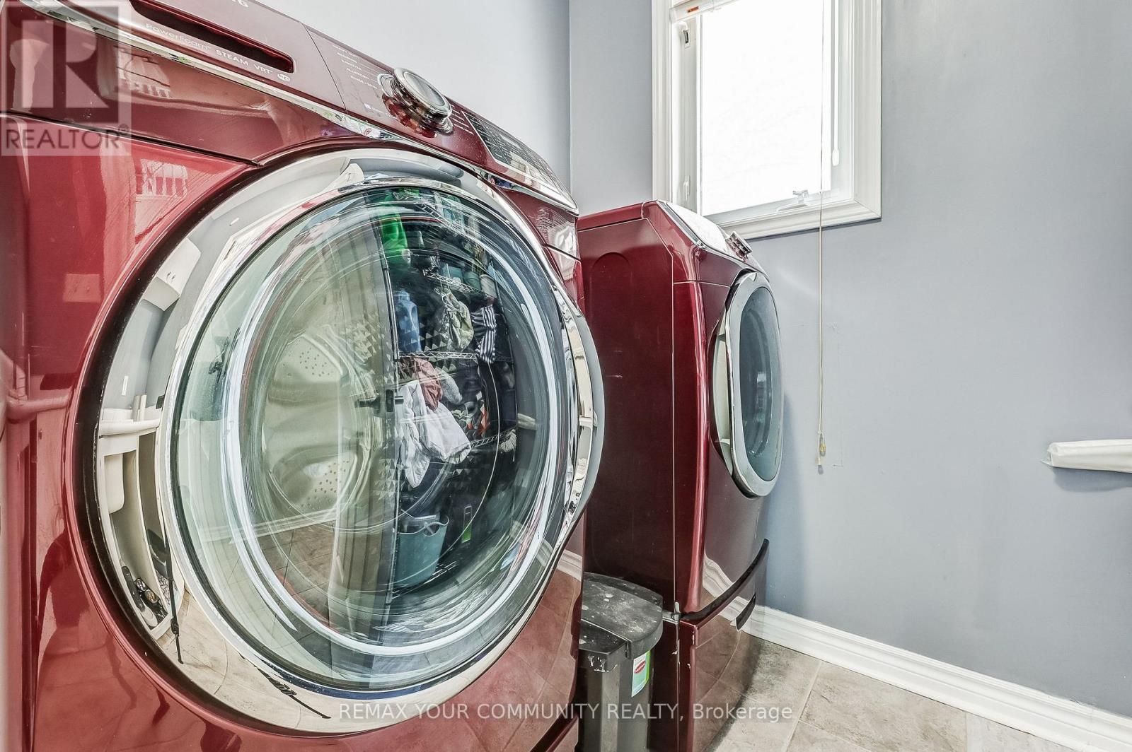 2 Laurelbank Crescent, Georgina, Ontario  L4P 4H6 - Photo 22 - N12913896