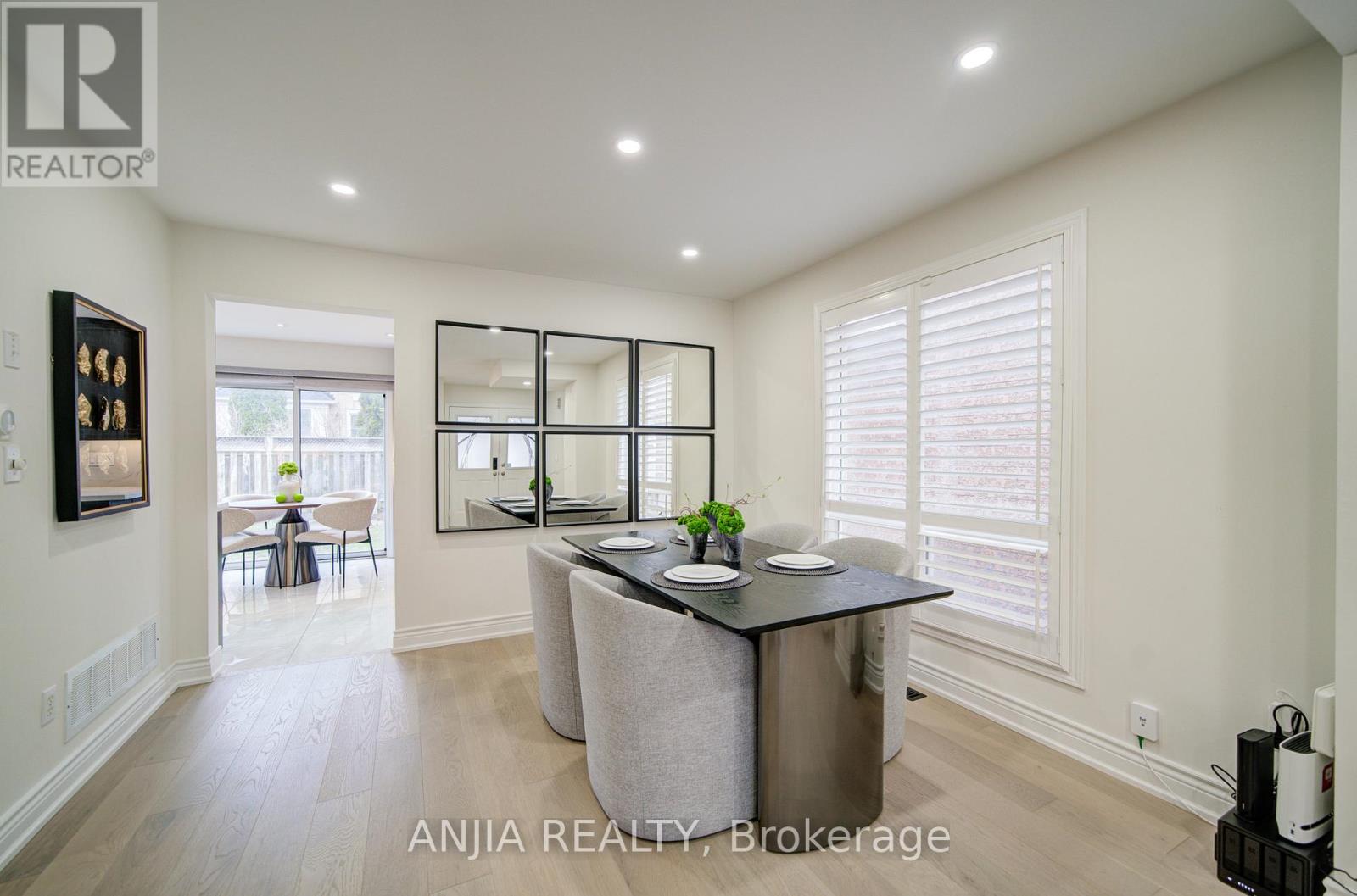 96 Castlemore Avenue, Markham, Ontario  L6C 2G9 - Photo 14 - N12913900