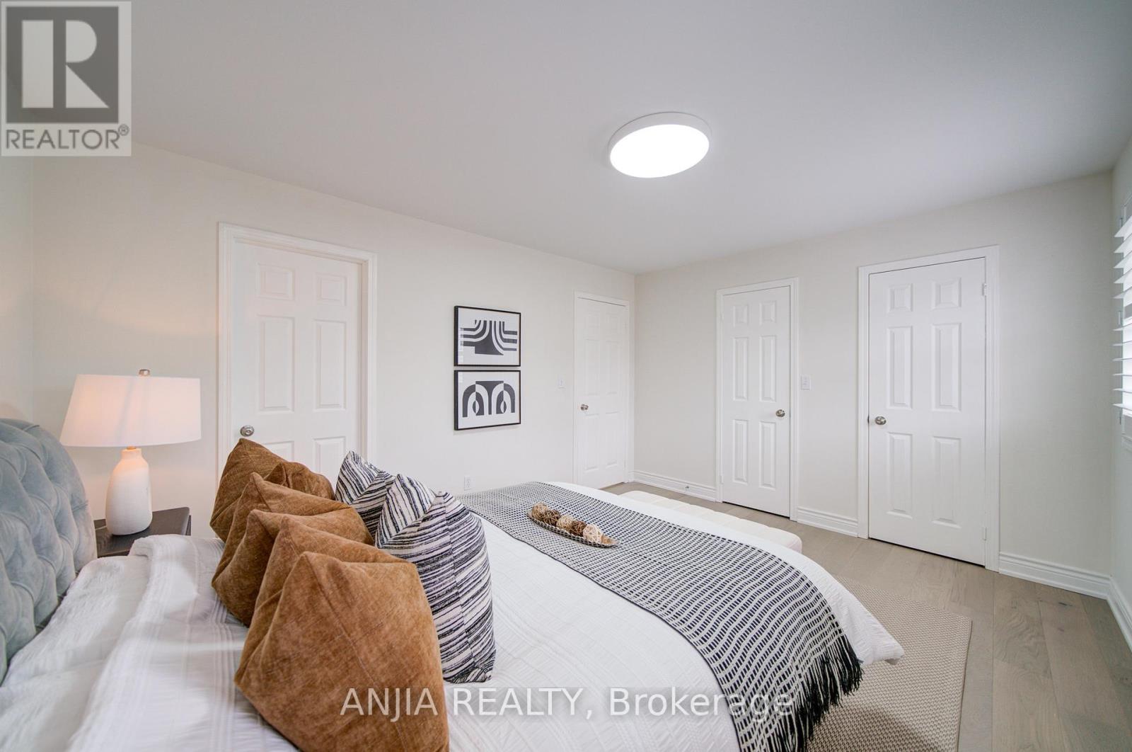 96 Castlemore Avenue, Markham, Ontario  L6C 2G9 - Photo 28 - N12913900