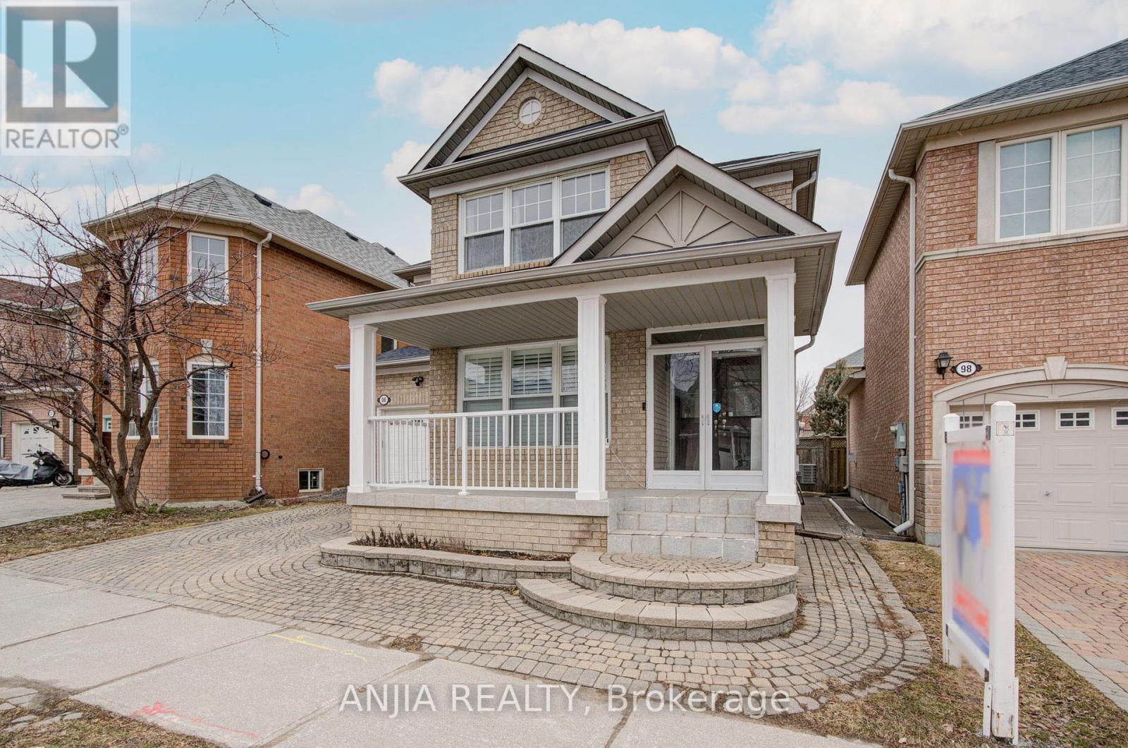 96 Castlemore Avenue, Markham, Ontario  L6C 2G9 - Photo 3 - N12913900