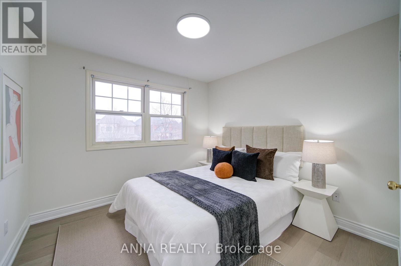 96 Castlemore Avenue, Markham, Ontario  L6C 2G9 - Photo 35 - N12913900