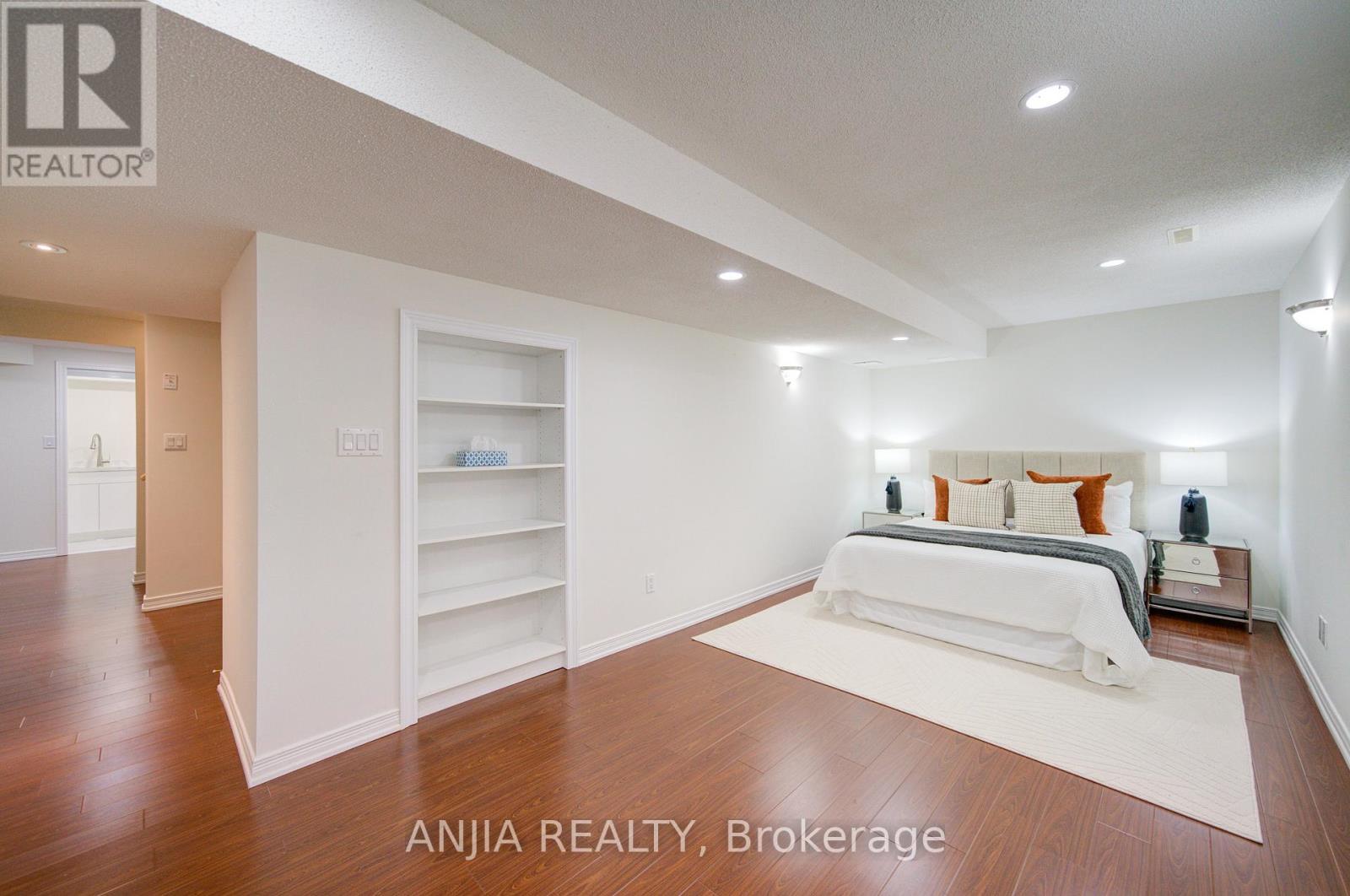 96 Castlemore Avenue, Markham, Ontario  L6C 2G9 - Photo 40 - N12913900