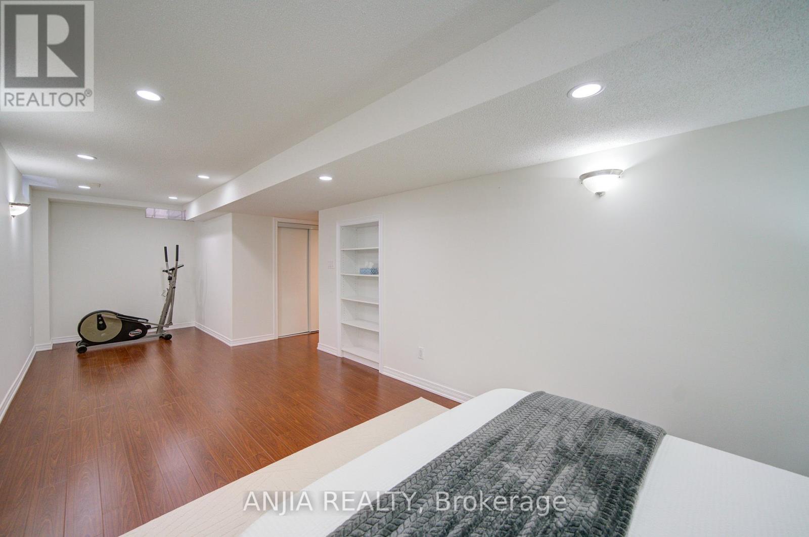 96 Castlemore Avenue, Markham, Ontario  L6C 2G9 - Photo 41 - N12913900