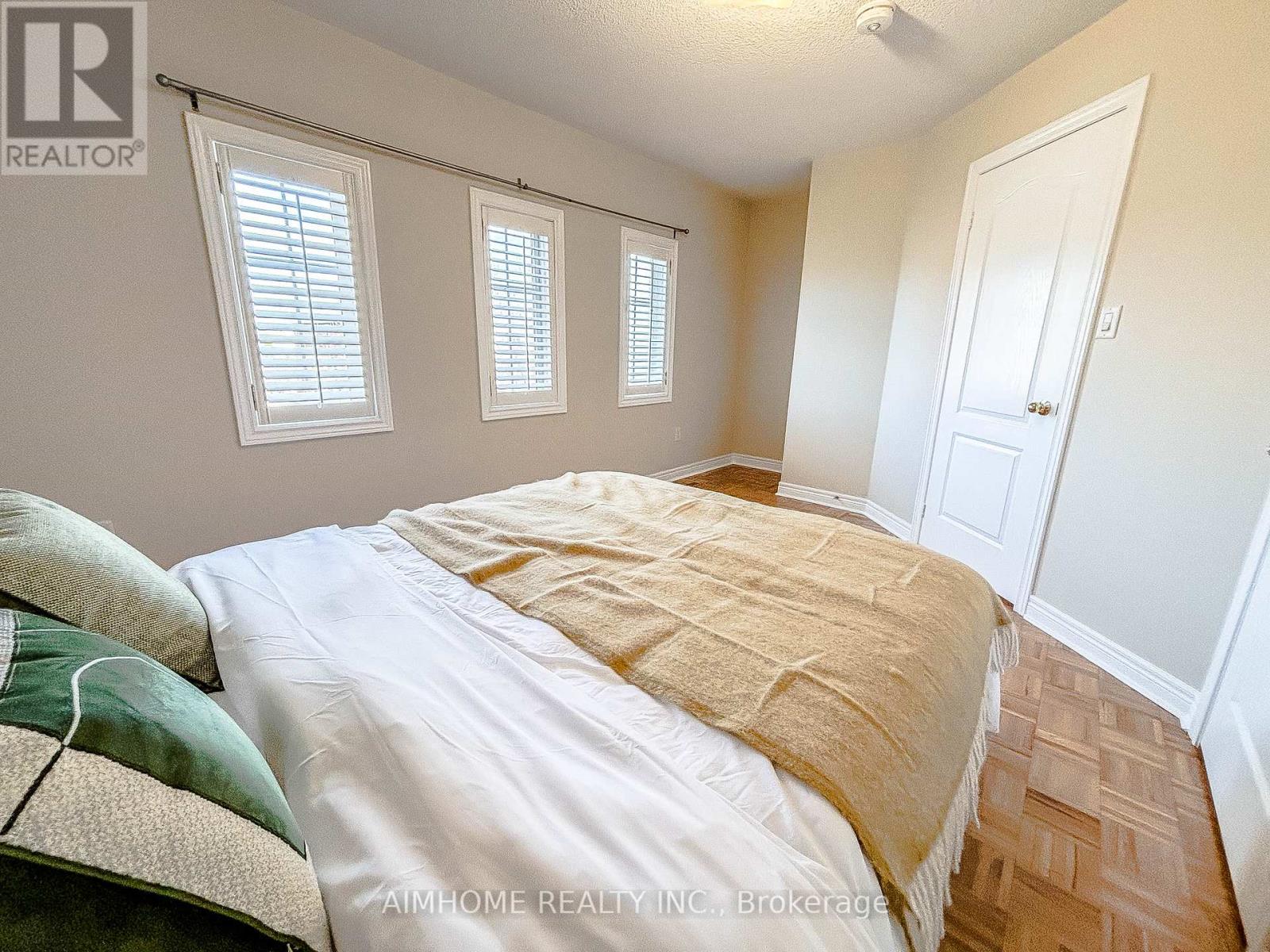 49 Pine Hollow Crescent, Vaughan, Ontario  L6A 2L5 - Photo 20 - N12913902