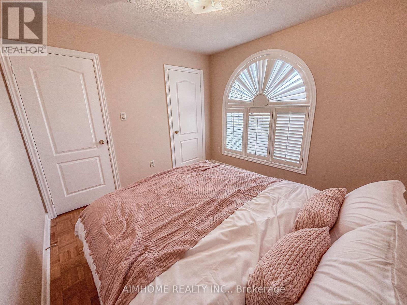 49 Pine Hollow Crescent, Vaughan, Ontario  L6A 2L5 - Photo 22 - N12913902