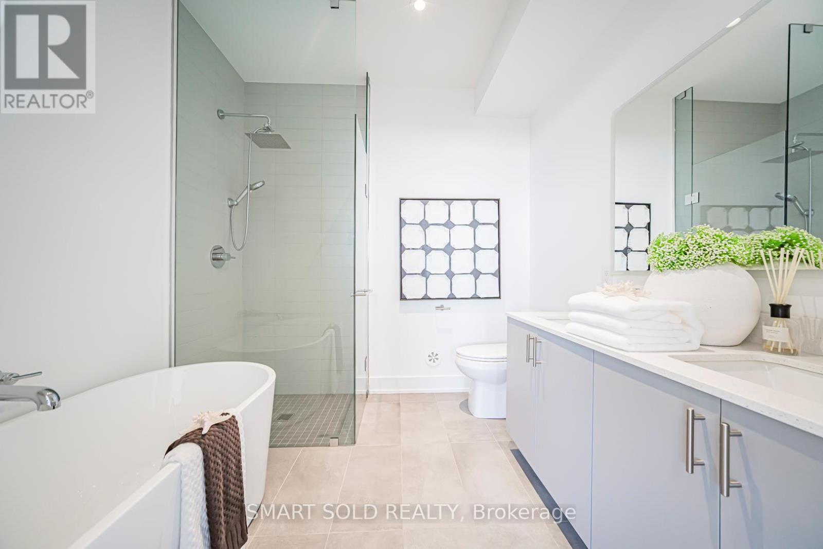 22 Chestnut Court, Aurora, Ontario  L4G 7C4 - Photo 34 - N12913922